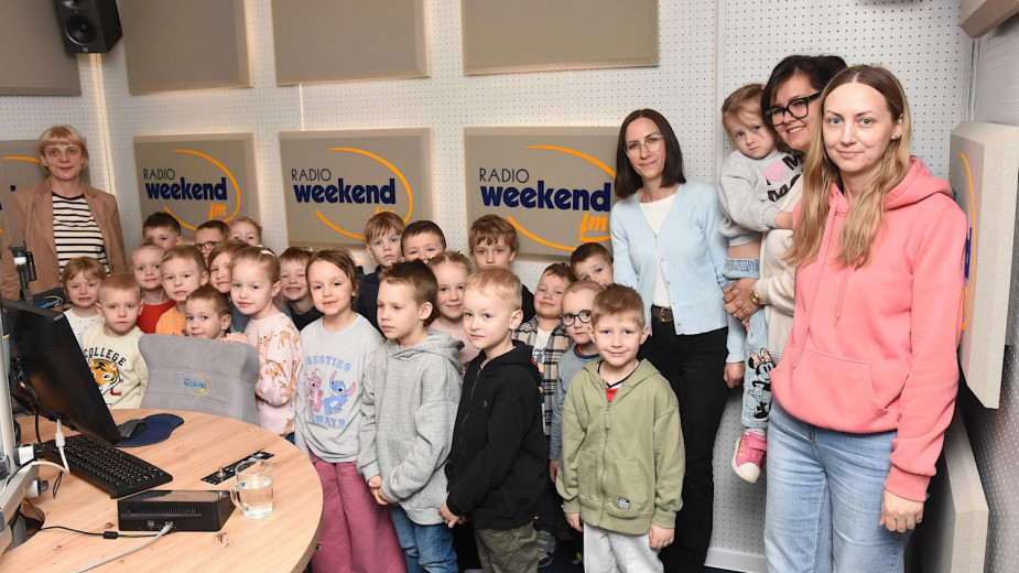 Goście z przedszkola w Pawłowie z wizytą w Weekend FM z okazji Polskiego Dnia Radia ROZMOWA