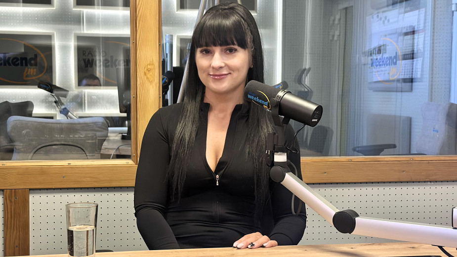 Ewelina Rytelewska w rytmach reggae! Posłuchaj nowej piosenki wokalistki z Kociewia. Premiera w Weekend FM