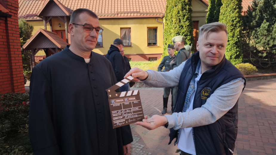 Ruszyły zdjęcia do filmu Pięciu z Borów Tucholskich - Medalik, realizowanego przez fundację Ocalić pamięć z Tucholi ROZMOWA, FOTO