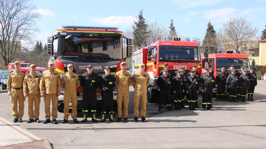 Z Człuchowa do Mosin i z Mosin do Bukowa. Dwie jednostki OSP z gminy Człuchów z nowymi wozami bojowymi FOTO