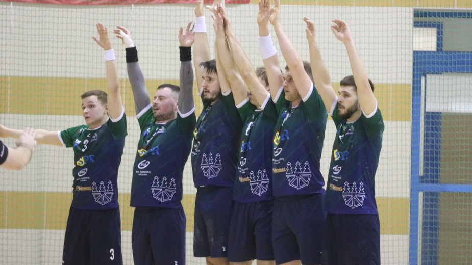 Najsłabszy mecz sezonu w najważniejszym momencie. Handball Czersk przegrał ze Spartą Oborniki i wciąż nie jest pewny utrzymania