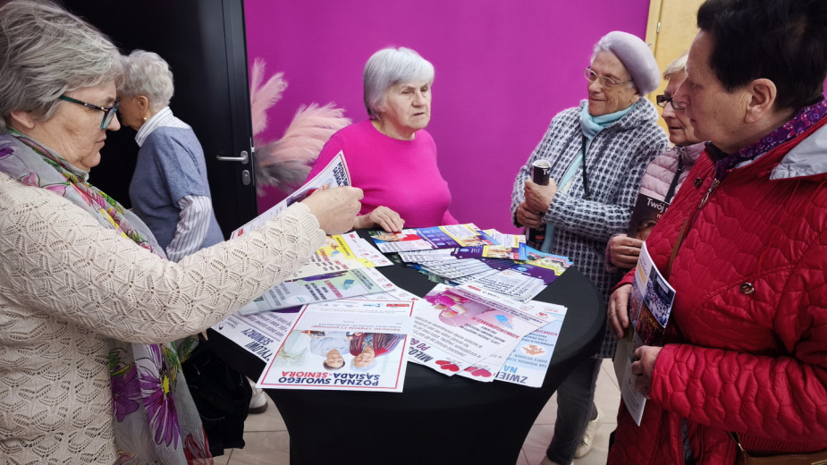 Od dziś 15.04 w Urzędzie Miejskim w Sępólnie Krajeńskim można składać wnioski o wydanie ogólnopolskiej Karty Seniora FOTO