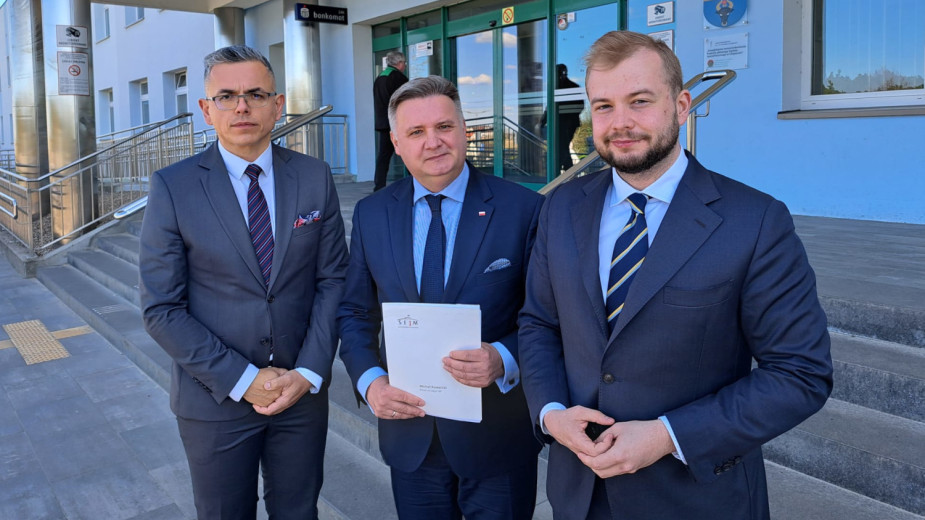 Posłowie Prawa i Sprawiedliwości na kontroli w chojnickim szpitalu. Wielki potencjalny dług oraz niepokojące anonimy