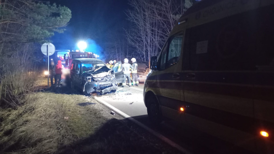 Prowadził auto pod wpływem alkoholu, pasażer jest w ciężkim stanie. Sprawca wypadku w Męcikale został aresztowany