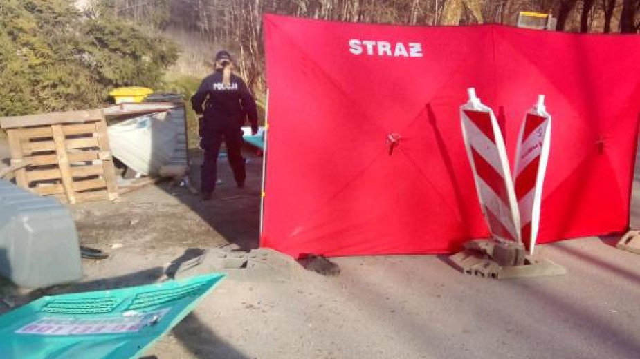  Nie żyje 24-letnia kobieta. Tragiczny wypadek z udziałem walca drogowego na remontowanej trasie Nowa Karczma - Skrzydłówko AKTUALIZACJA, FOTO