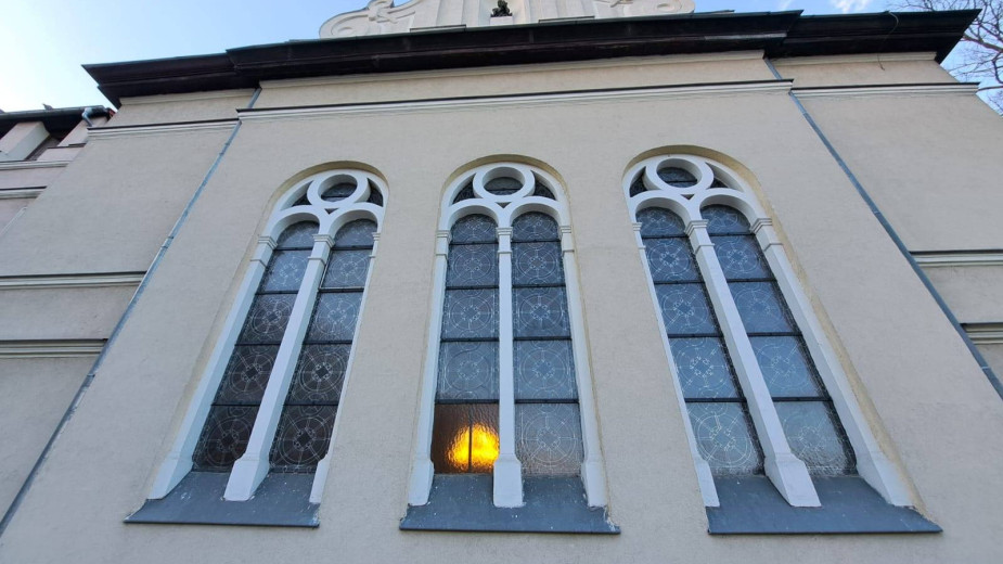 Rada Miejska Chojnic przekazała pieniądze na odrestaurowanie zabytkowych witraży w kaplicy przy ulicy Wysokiej