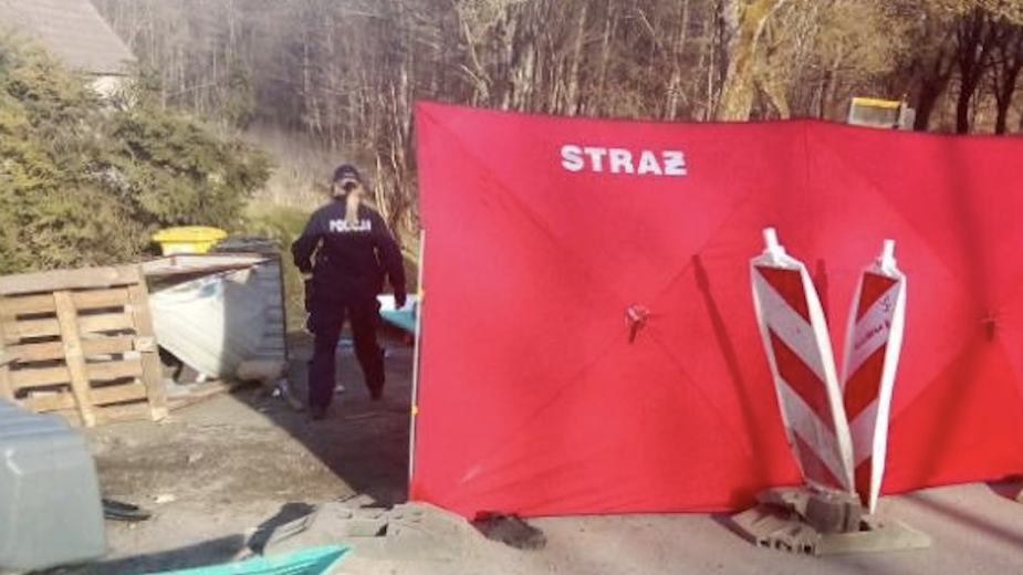 Nie żyje 24-letnia kobieta. Tragiczny wypadek z udziałem walca drogowego na remontowanej trasie Nowa Karczma - Skrzydłówko AKTUALIZACJA, FOTO