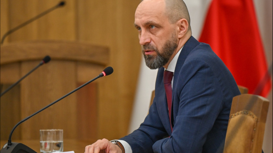 Zimowe utrzymanie dróg w gminie Brusy było kosztowne. Teraz samorząd zabiera się za równanie gruntówek