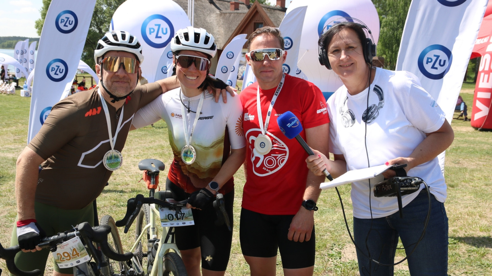 Weekend na rowerze. Nadawaliśmy na żywo z Tour de Romgaz. Ze Swornegaci startował "wyścig, kt&oacute;ry stawia na głowę" (FOTO, RELACJA)