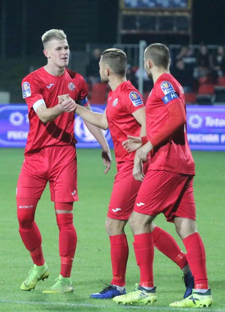 Byli piłkarze Chojniczanki i Bytovii Byt&oacute;w w reprezentacji Polski. Jan Urban powołał Mateusza Żukowskiego i Karola Czubaka