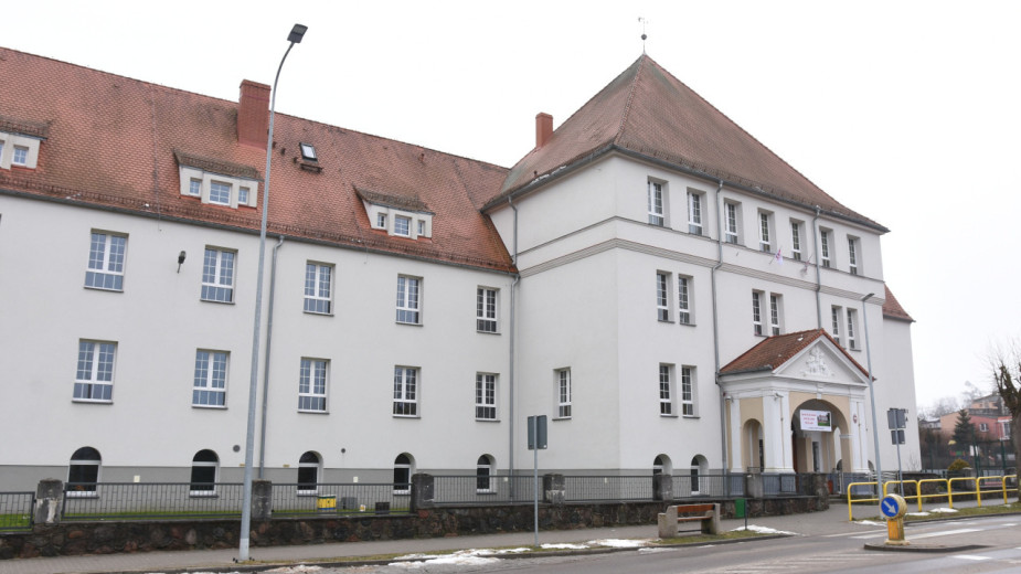 Brak chętnych w konkursach na dyrektorów miasteckich szkół oraz nowego żłobka. Burmistrz jest zdziwiony sytuacją