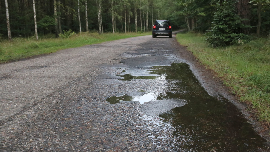Radni mobilizują wójta Przechlewa do starań o remont drogi Lisewo-Płaszczyca