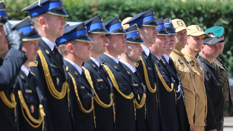 Dzień Strażaka w Dzień Matki. Strażacy z powiatu człuchowskiego odbierali życzenia dla siebie i dla swoich mam FOTO