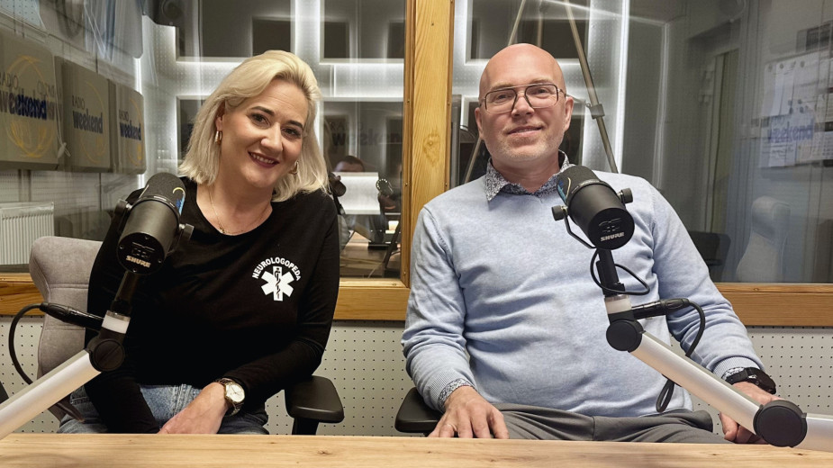 Nie ogranicza nas dystans, nie ogranicza nas tempo. Człuchowscy lekarze Ilona Marciniak i Mateusz Wilk zapraszają na niedzielny bieg Wings for Life