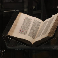 | Nowa wystawa stała w pelplińskim Muzeum Biblii Gutenberga i Sztuki Sakralnej. Można tu też zobaczyć oryginał pelplińskiej Biblii Gutenberga (FOTO)