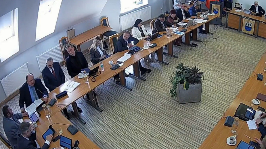 Sprawa radnego Zenona Konefki bez rozstrzygnięcia. Rada Miejska w Czersku nie wygasiła jego mandatu ani nie odmówiła takiego działania