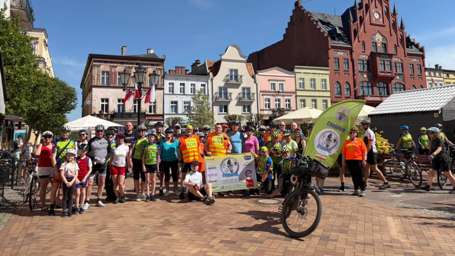 Cykliści wyruszyli na VII Rajd Konstytucyjny. Przejechali przez powiaty chojnicki i człuchowski FOTO