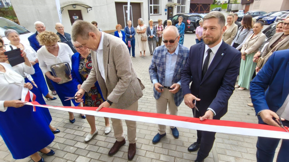 Stowarzyszenie "SeniorzyBytów.pl" ma do dyspozycji nową siedzibę.  To obecnie zrzesza ponad 200  (FOTO)