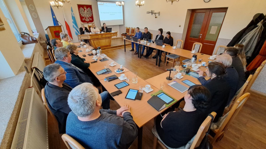 Radni i sołtysi z gminy Rzeczenica będą otrzymywali kilometrówkę. Chodzi wyłącznie o wyjazdy poza teren gminy