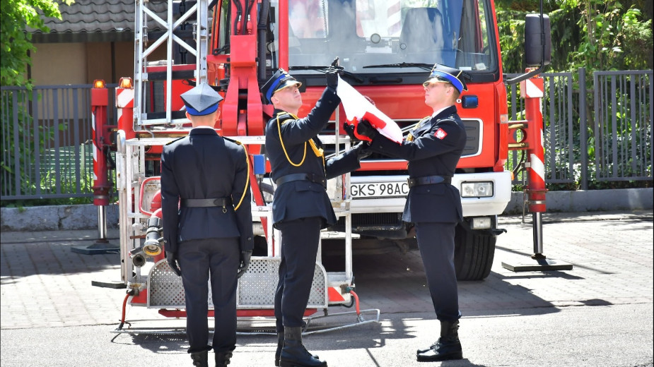 Podziękowania, odznaczenia i awanse. W Kościerzynie odbyły się powiatowe obchody Dnia Strażaka FOTO