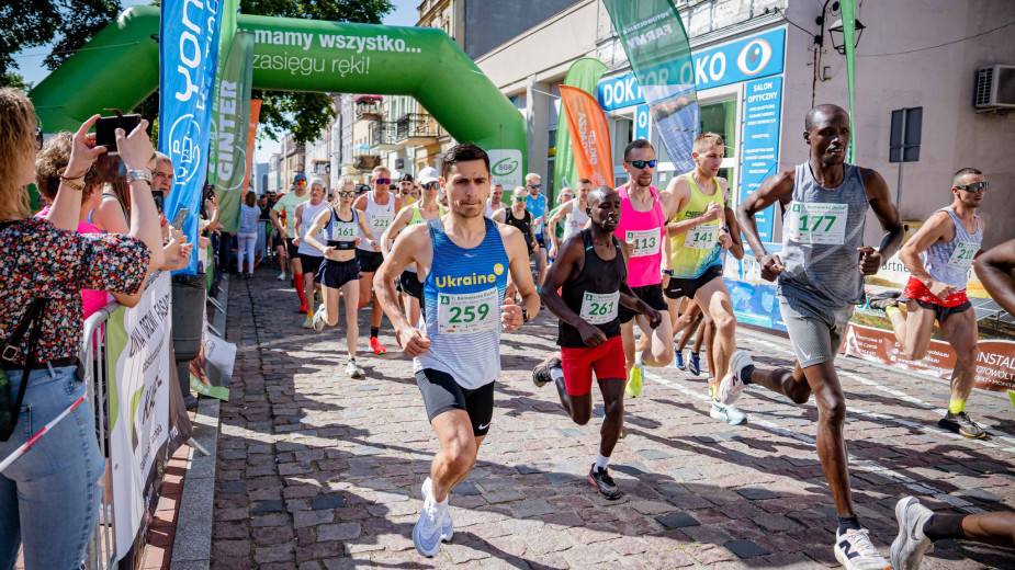 Pobiegną na 10 km po centrum Tucholi. W sobotę 30.05 8. Borowiacka Dycha w ramach Grand Prix Borów Tucholskich