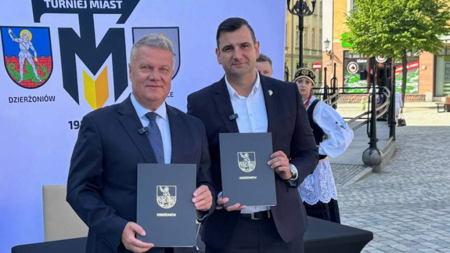 Partnerstwo Chojnic i Dzierżoniowa stało się faktem. Władze miast podpisały umowę na Dolnym Śląsku