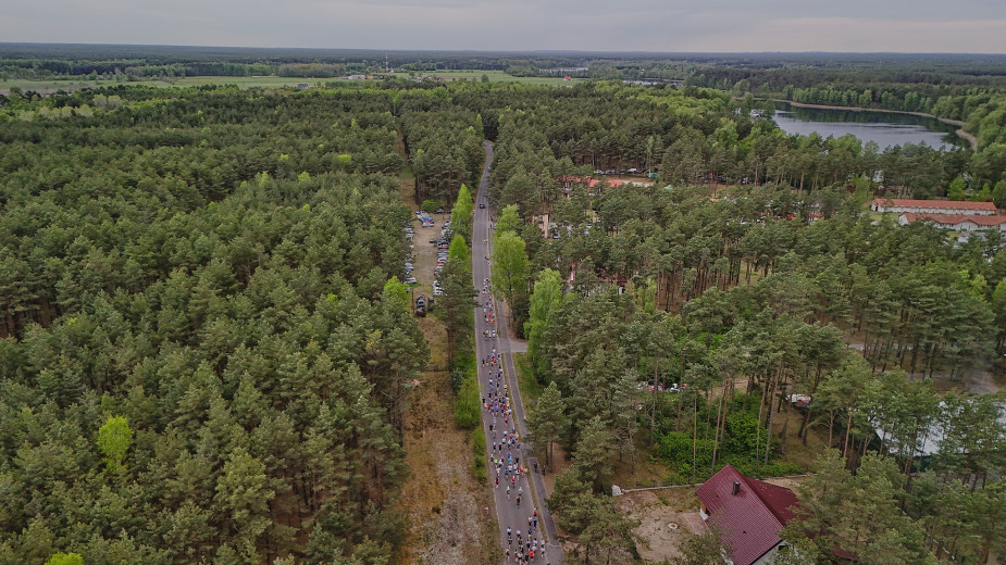 Dookoła Jeziora Okonińskiego na inaugurację Grand Prix Borów Tucholskich. Za nami Okonińska Pętla. Bieg w pięknym miejscu FOTO