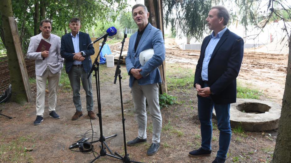 Budynek systematycznie wyrasta z ziemi. Trwa budowa nowej siedziby Warsztatu Terapii Zajęciowej w Chojnicach FOTO
