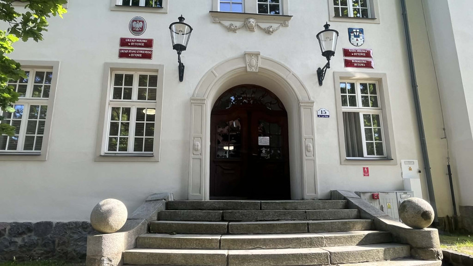 Ruszyła budowa zespołu garażowego z magazynami przy Urzędzie Miejskim w Bytowie