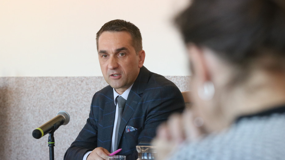 O "odpytywaniu" radnych i "dziecinadzie" na sesji w Rzeczenicy. Burzliwa dyskusja nad wotum zaufania dla wójta