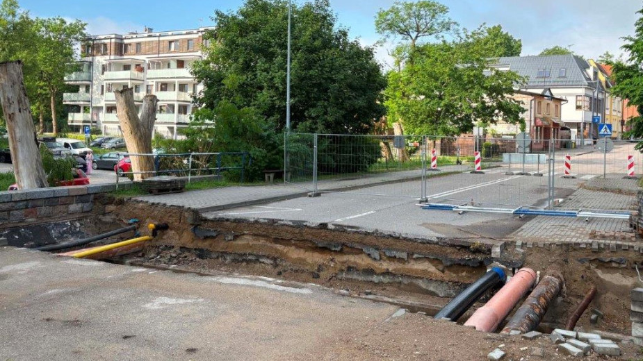 Wstrzymano prace przy przebudowie mostu w ciągu ulicy Dworcowej w Kościerzynie. Stwierdzono gorszy stan techniczny betonu
