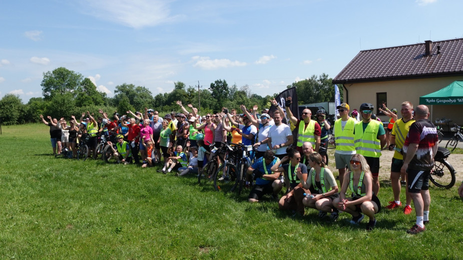 Ponad sto rowerzystów wzięło udział w niedzielnym rajdzie rowerowym "Szelest Krajny" po gminie Sępólno Krajeńskie