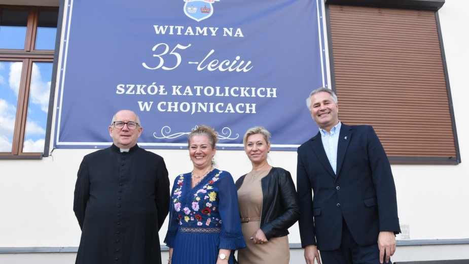 W środę 17 czerwca Szkoły Katolickie w Chojnicach będą świętować 35-lecie działalności. Jubileusz odwiedzi aż dwóch biskupów ROZMOWA