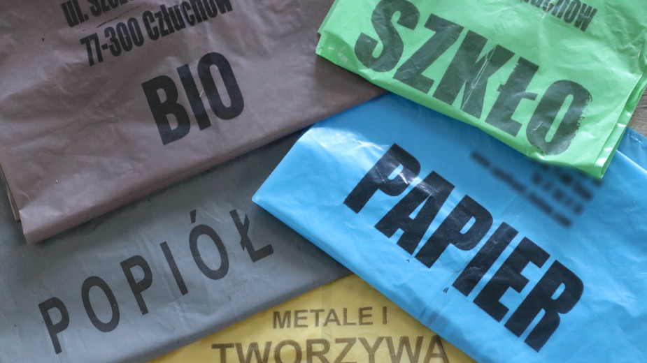 Gmina Przechlewo próbuje uszczelnić system śmieciowy. Trwają kontrole segregacji odpadów