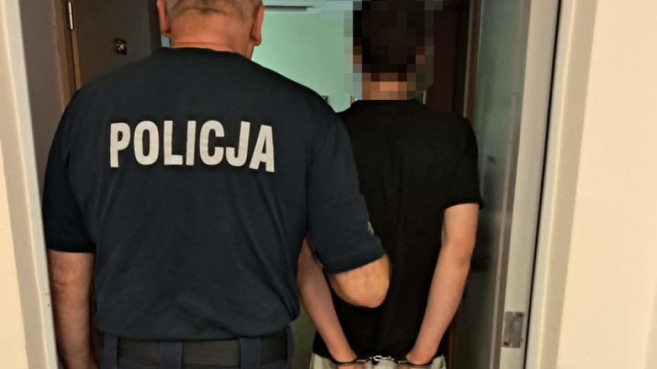 22-latek z powiatu kościerskiego odpowie za serię kradzieży z włamaniami. Mężczyzna okradał sklepy i parkometry