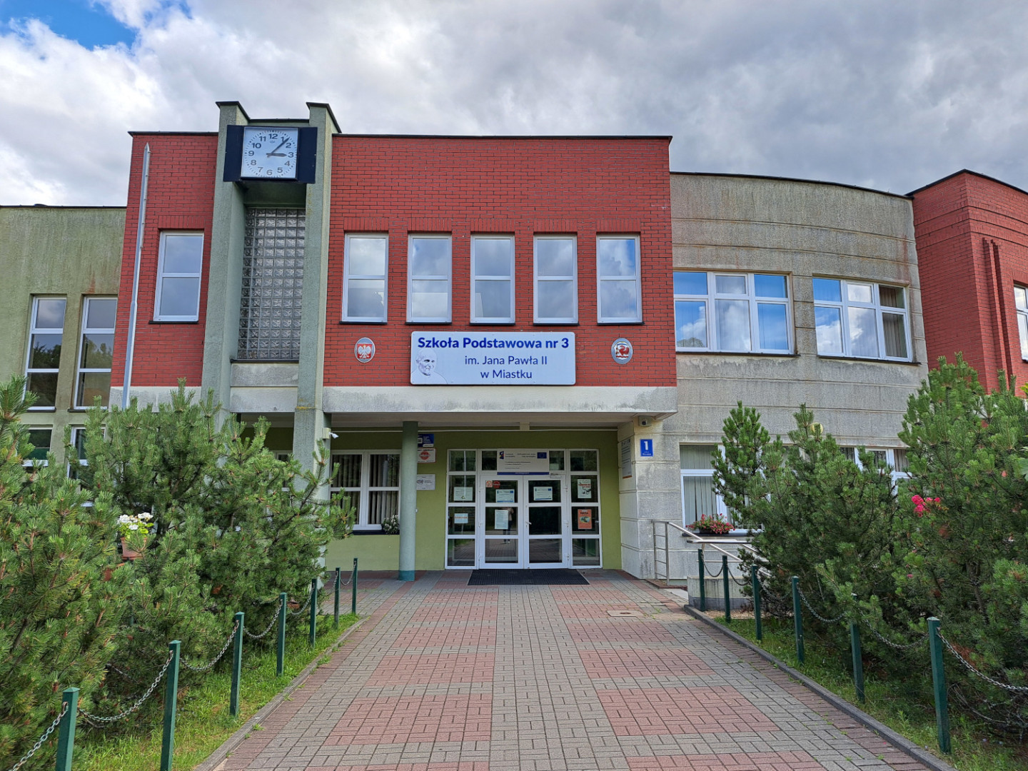 Wszystkie podstaw&oacute;wki z Miastka utworzą jeden Zesp&oacute;ł Szk&oacute;ł. Zgodził się na to kurator, a dzisiaj (21.07) także radni
