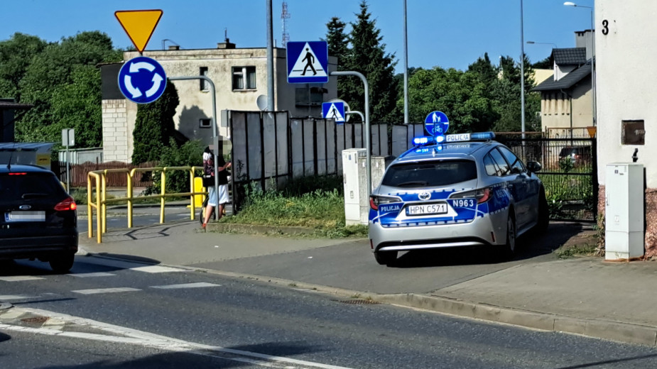 Dwa wypadki na terenie Chojnic. 10-latek i rowerzystka trafili do szpitala po niebezpiecznych zdarzeniach