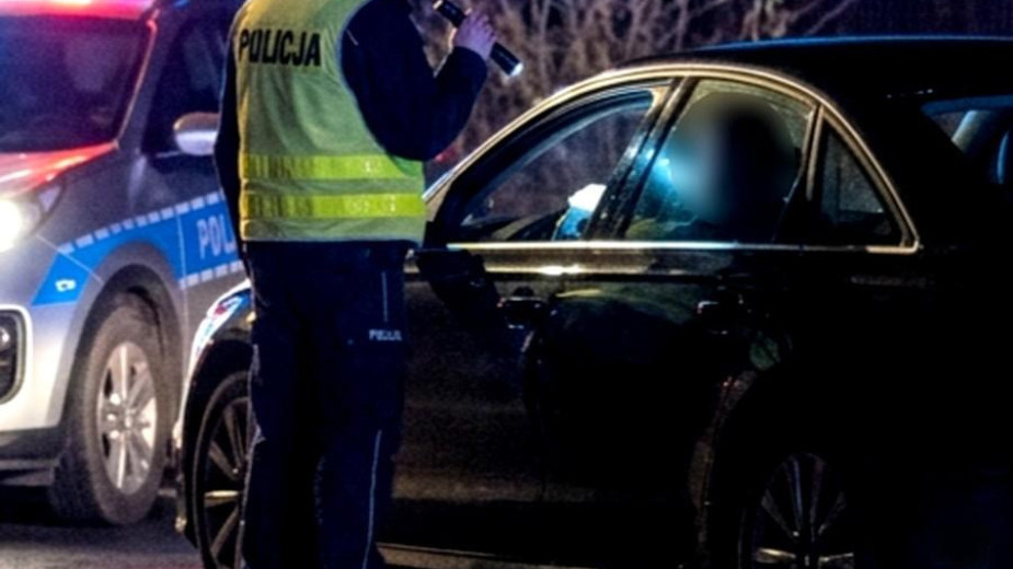 28-latek z dwoma aktywnymi zakazami prowadzenia pojazdów zatrzymany w Zblewie. Trafił do aresztu