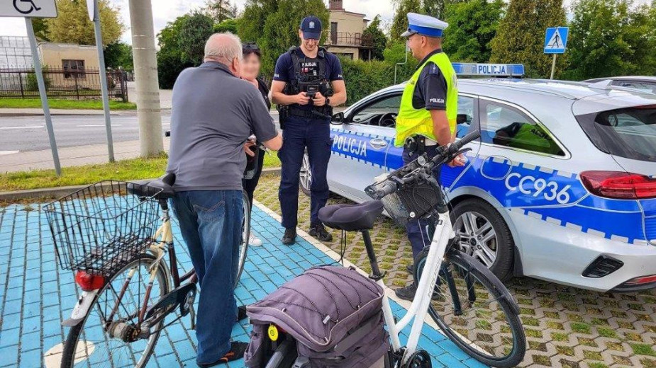 Policyjna akcja w Tucholi. Mężczyzna na hulajnodze i dwóch na rowerach pod wpływem alkoholu