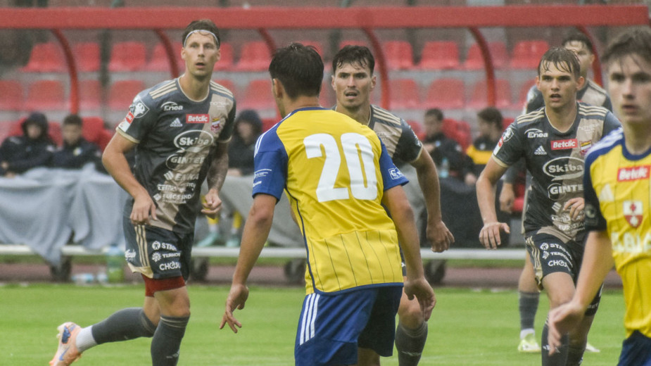 Zwycięski sparing Chojniczanki. Pokonana Olimpia Elbląg i wszyscy nowi zawodnicy na boisku