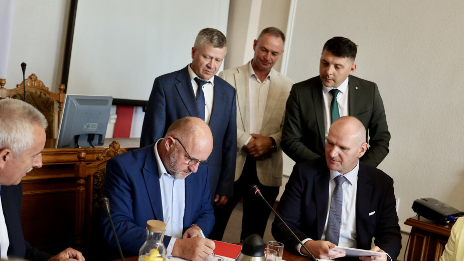 2 miliony złotych dofinansowania z Funduszy Unijnych dla Kujaw i Pomorza otrzymał powiat tucholski na remont drogi w Trzebcinach 