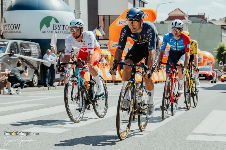 Trener piłkarzy Rawysa Raciąż melduje gotowość do debiutanckiego sezonu w IV lidze, a powiat bytowski oddał się kolarskim emocjom podczas Tour de Pologne