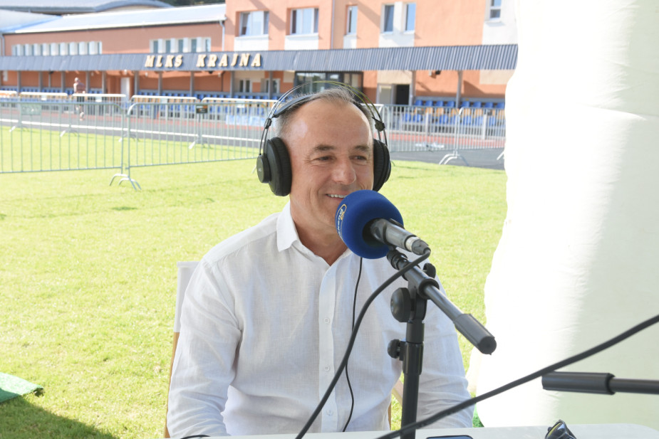 Koncerty gwiazd i orkiestry wojskowej. Mobilne studio Weekend FM na Dniach Sęp&oacute;lna Krajeńskiego (FOTO, ROZMOWA)