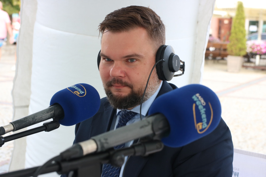 Lato z Weekend FM na koniec wakacji w Kościerzynie. Nadawaliśmy na żywo z kościerskiego Rynku i zapowiadaliśmy finał Muzycznego Lata. "Kościerzyna to jest świetne miejsce do życia" (FOTO, WIDEO)
