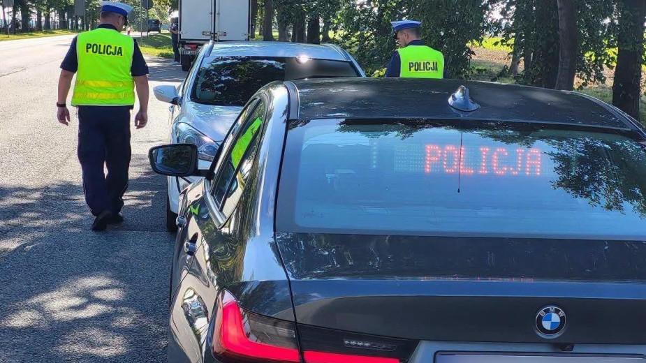 Wspólne, chojnicko-tucholskie działania policji na drodze wojewódzkiej 240. Funkcjonariusze przeprowadzili 87 kontroli i ujawnili 66 wykroczeń