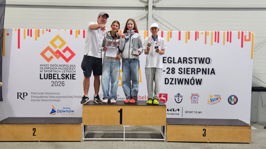 Wiktor Kruszyński ma złoto Ogólnopolskiej Olimpiady Młodzieży, a Barbara Gmurek srebro. Kolejny znakomity występ optimiściarzy Chojnickiego Klubu Żeglarskiego