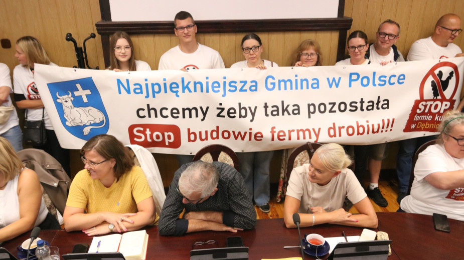 Mieszkańcy Dębnicy dopięli swego. Teren pod planowane kurniki z zakazem zabudowy w Planie ogólnym gminy Człuchów. "Głosowanie jednoznaczne" (FOTO)