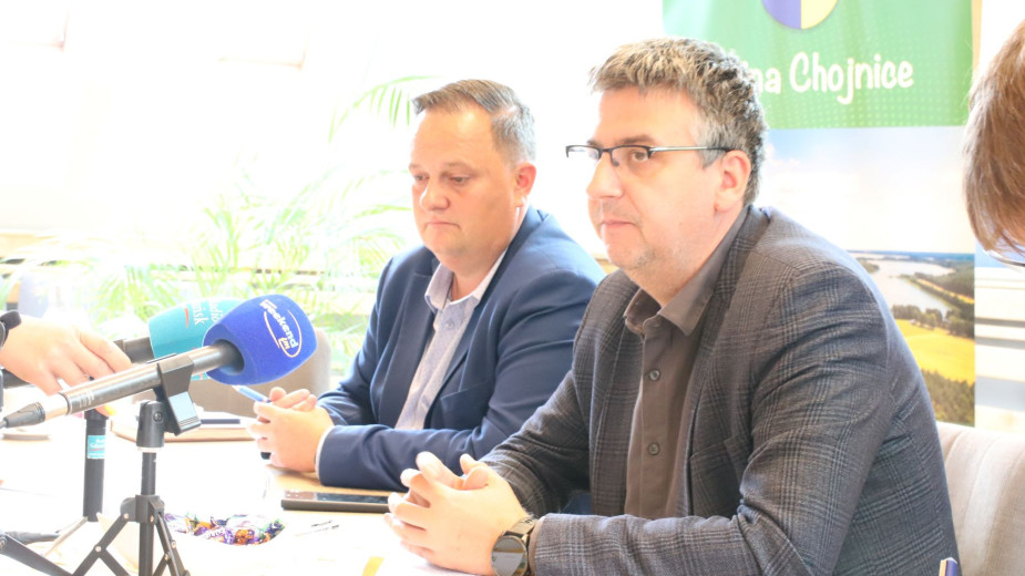 Paczki świąteczne w gminie Chojnice tylko w łączności z imprezą sołecką - mówi wójt gminy Chojnice i organizuje szkolenie dla sołtysów