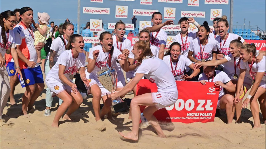 "Robota została wykonana". Red Devils Ladies Chojnice znów najlepsze w kraju - wygrały Mistrzostwa Polski w Beach Soccerze