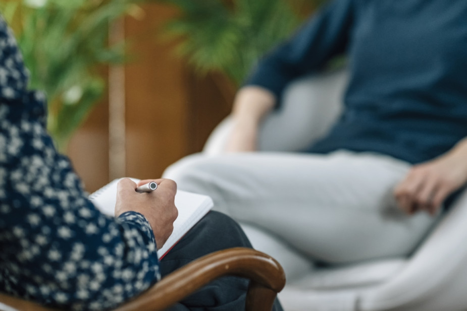 Psychotraumatolog i psychoterapeuta - zawody, w kt&oacute;rych pomaga wracać się do r&oacute;wnowagi